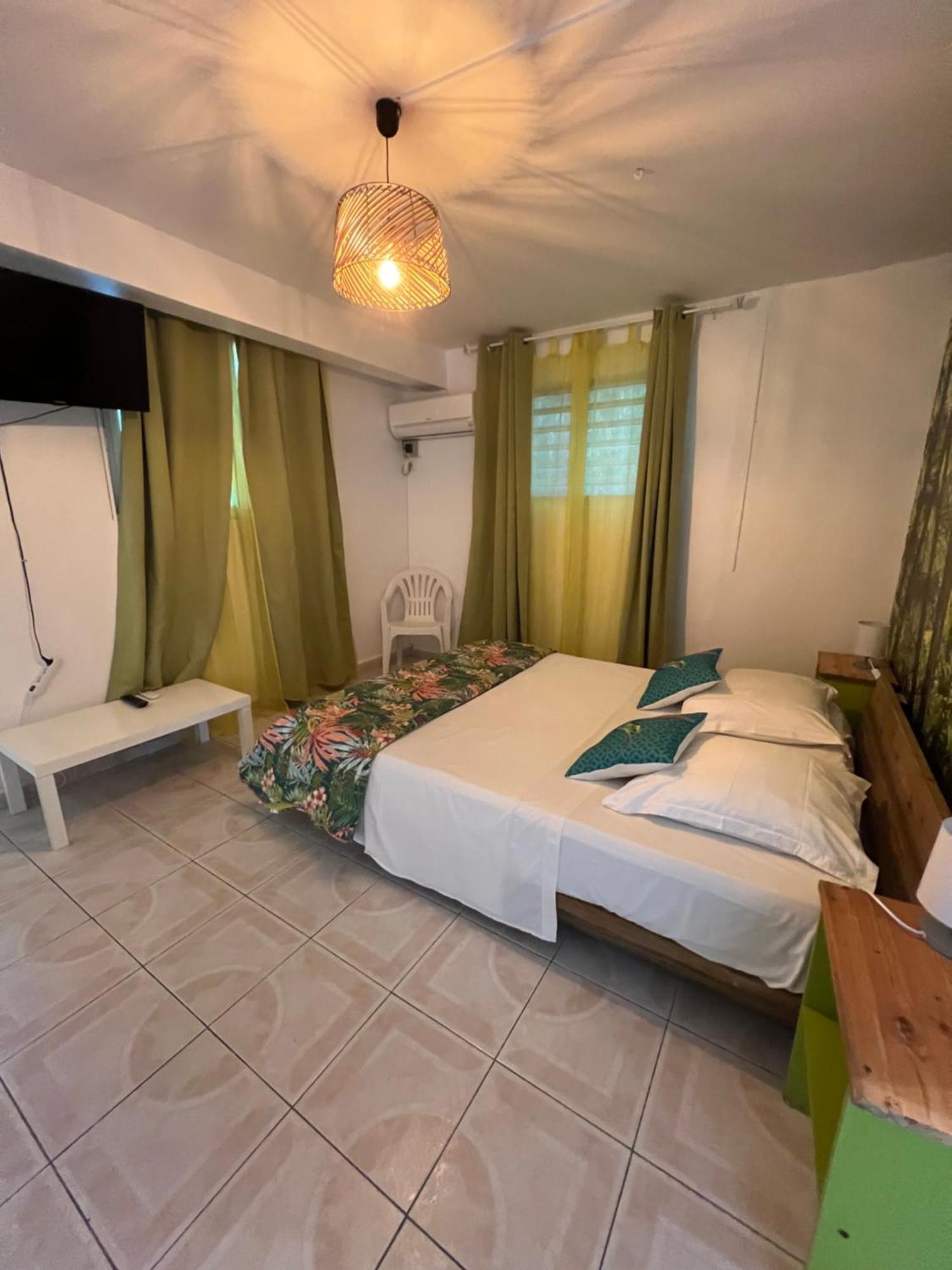 شقة Location Tropical ساينت آن المظهر الخارجي الصورة