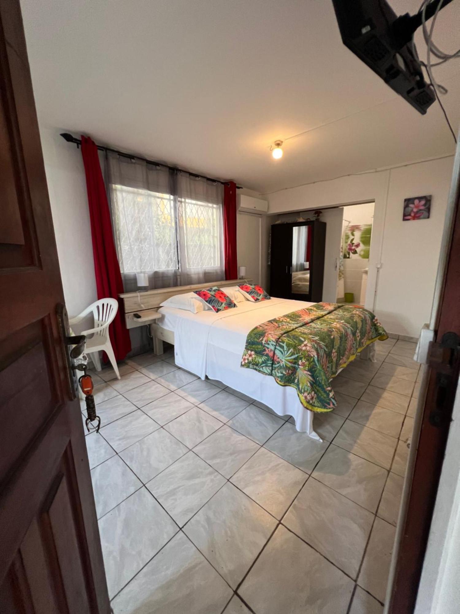 شقة Location Tropical ساينت آن المظهر الخارجي الصورة